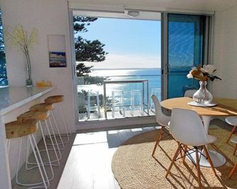 Cronulla Ocean View Apartment 87 - Cronulla - Dining room
