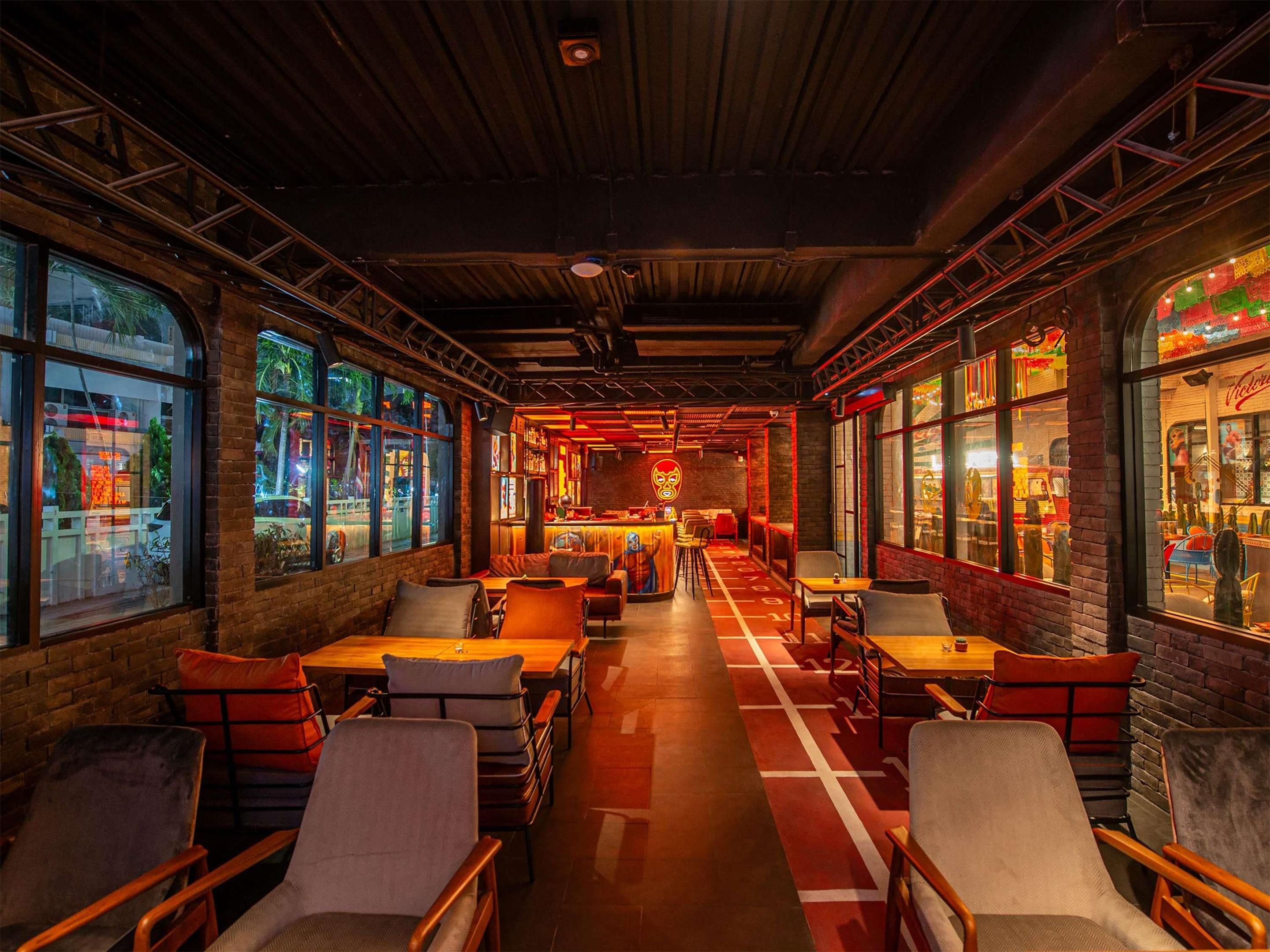 نوفوتيل ليفينج بانكوك سوكومفيت ليجاسي - بانكوك - مطعم