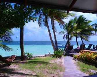 Romantic Beach Villas - General Luna