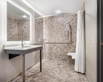Holiday Inn Lafayette-City Centre - Lafayette - Baño
