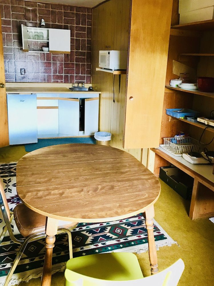 Stardust Motel - Haines Junction - Kitchen