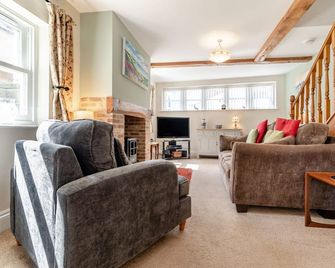 Moor Croft - Whitby - Living room