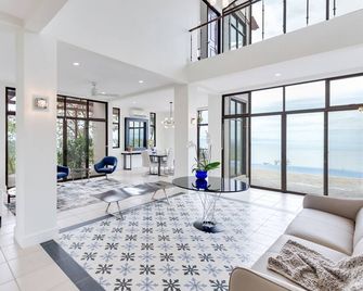 Casa Celestial - Unparalleled Setting Near Herradurra, Jaco and Hermosa - Tárcoles - Lobby