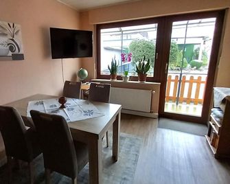 Family-friendly apartments - Piesport by the Moselle - Central location - Piesport - Dining room