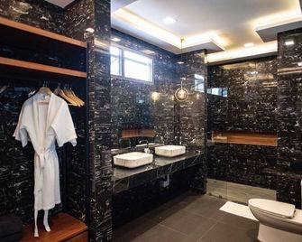 6-bedroom villa in superb Muang Pattaya with WiFi, AC, fitness room - Pattaya