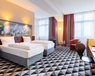 Premier Inn Köln City Mediapark - Colònia - Habitació