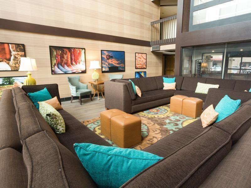 McAllen Plaza Hotel and Suites - מק'אלן - טרקלין