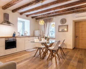 Wellness Lodge Edoardo - Levico Terme - Matsal