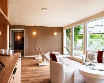 Mercure Omaha Beach Hotel - Port-en-Bessin-Huppain - Living room
