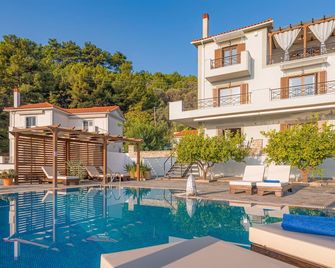 Amazing Home In Kokari - Samos - Pool