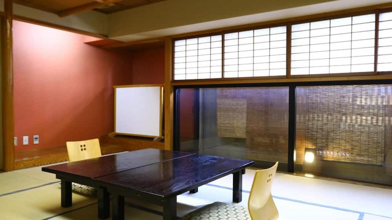 Tokiwaya Ryokan