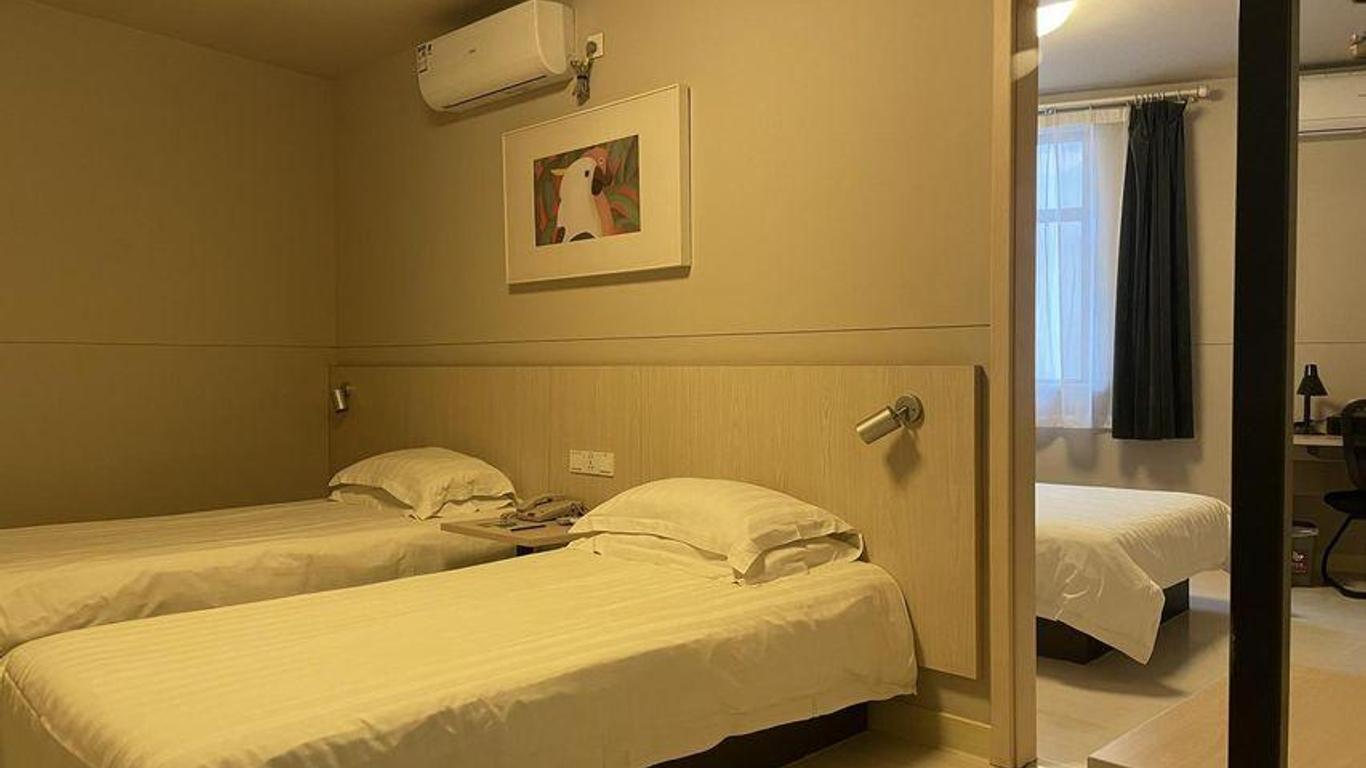 Jinjiang Inn Shanghai Lujiabang Road Metro Station