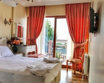 Stone Hill Boutique - Ayvalik - Schlafzimmer