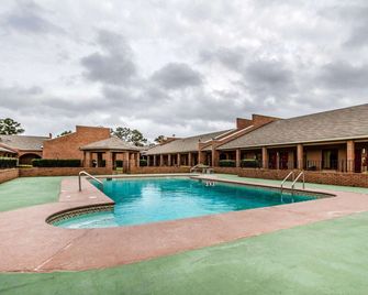 Econo Lodge Inn & Suites Enterprise - Enterprise - Bazén