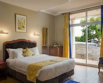 Hotel La Falaise Bonanjo - Douala - Bedroom