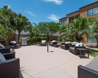 Courtyard by Marriott Harlingen - Harlingen - Uteplats