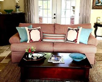 Concord Inn - New Albany - Wohnzimmer
