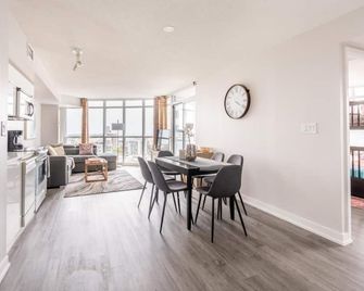 Corner 2 Bedroom 2 Bathroom Condo Balcony Iceboat Terrace Downtown Toronto - Toronto