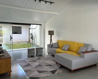 Casa Beira Mar - Matinhos - Sala de estar
