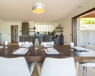 Villa Elegance - Vue Lac - Верье-дю-Лак - Їдальня