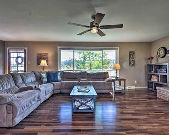 Spacious Oasis, 5-bedroom house in Boulder with Views, 5.5 miles from Pearl St - Boulder - Sala de estar