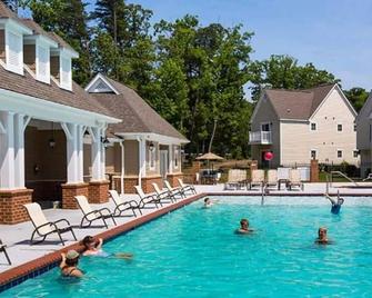 July 4th 2020 3BR/3Ba Estates at Kings Creek Plantation - Williamsburg - Pool