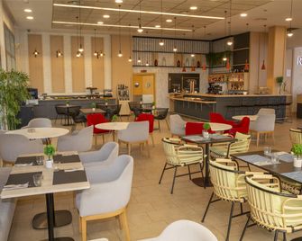 Ramada by Wyndham Madrid Getafe - Getafe - Restaurante