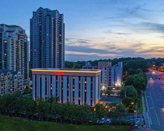 Hampton Inn Atlanta-Perimeter Center - Atlanta - Building