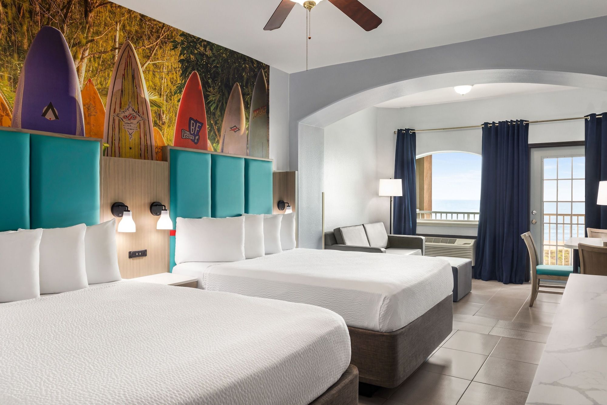 La Copa Inn Beach Hotel - South Padre Island - Bedroom