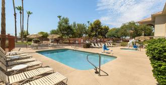 Country Inn & Suites by Radisson, Phoenix Airport - Phoenix - Pool
