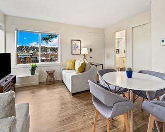 Lovely condo overlooking the Fremont Bridge - Seattle - Phòng ăn