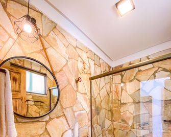 Bica D'água Boutique Hotel - Capitólio - Banheiro