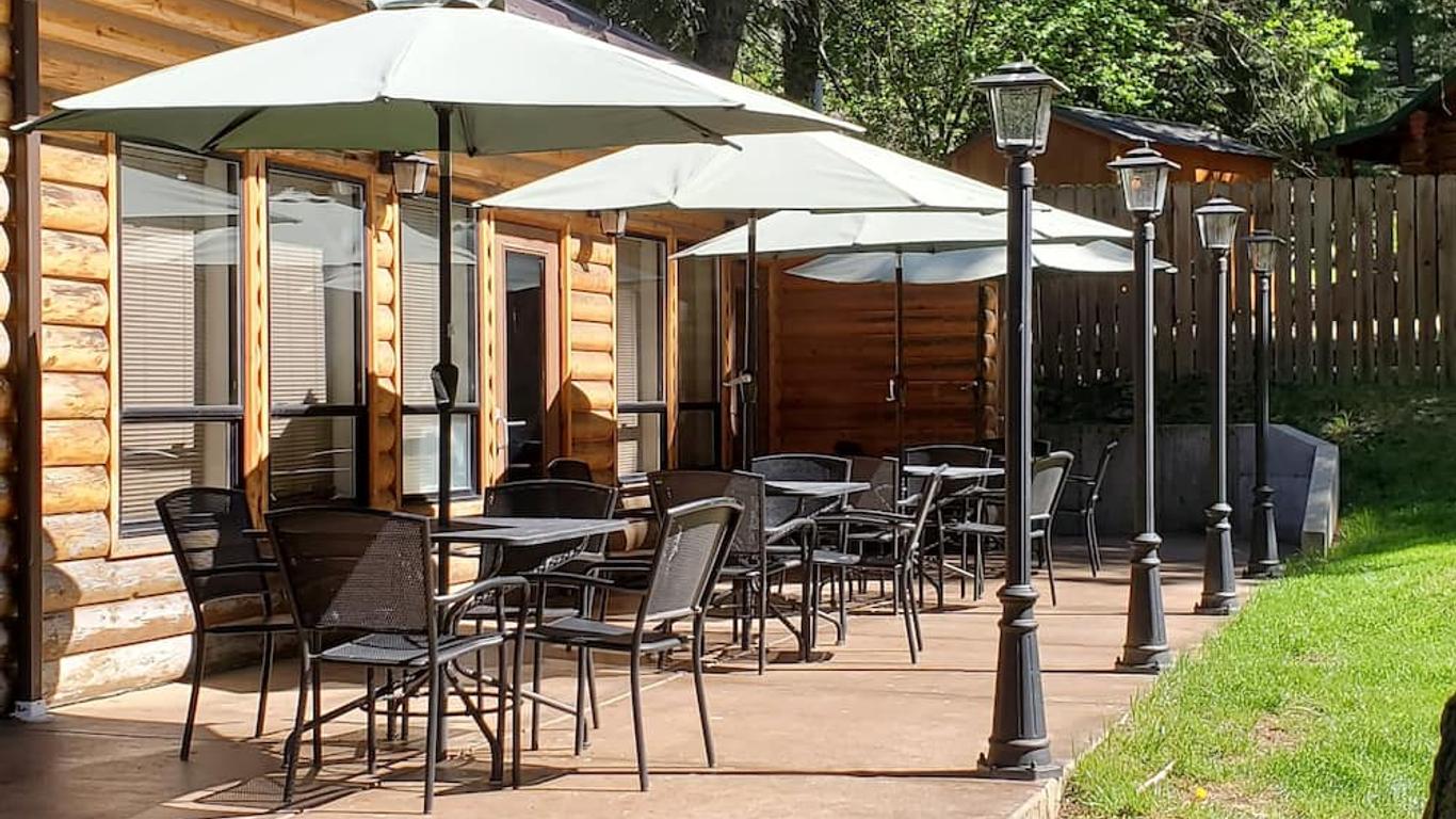 Eagle Cap Chalets