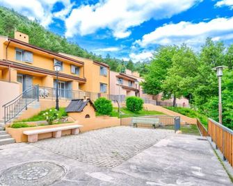 Appart Proche de Valberg! Terrasse+Salle Activités - Guillaumes - Gebäude