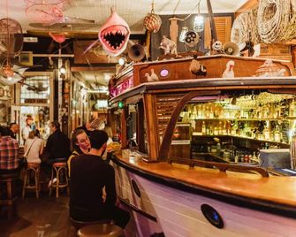 Group sanctuary between river and sea - Mosman Park - Bar