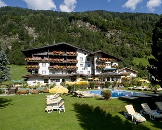 Alpenhotel Fernau - Neustift im Stubaital - Bygning