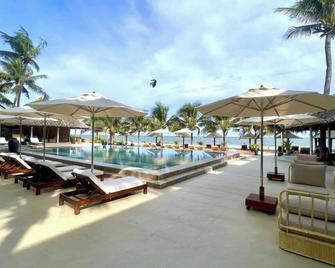 Mana Mui Ne Beach Resort & Spa - Mũi Né - Pool