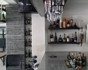 Ervoruto Hostel 23 Makati - מנילה - בר