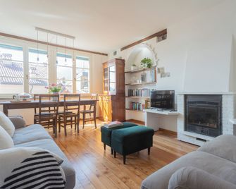 Emily's Holiday House - Authentic Lake Como by Rent All Como - Torno - Obývací pokoj