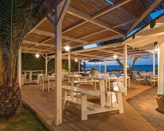 Fiore Beach Studios - Vasilikos