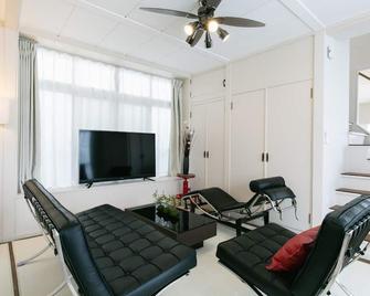 Infinity Resort -Aja- - Naha - Living room