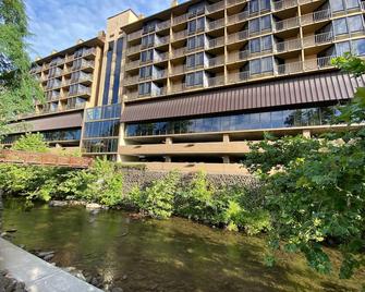 Edgewater Hotel and Conference Center - Gatlinburg - Rakennus