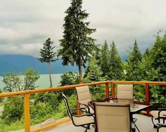 Sea-view to Die For! - Britannia Beach - Balcony