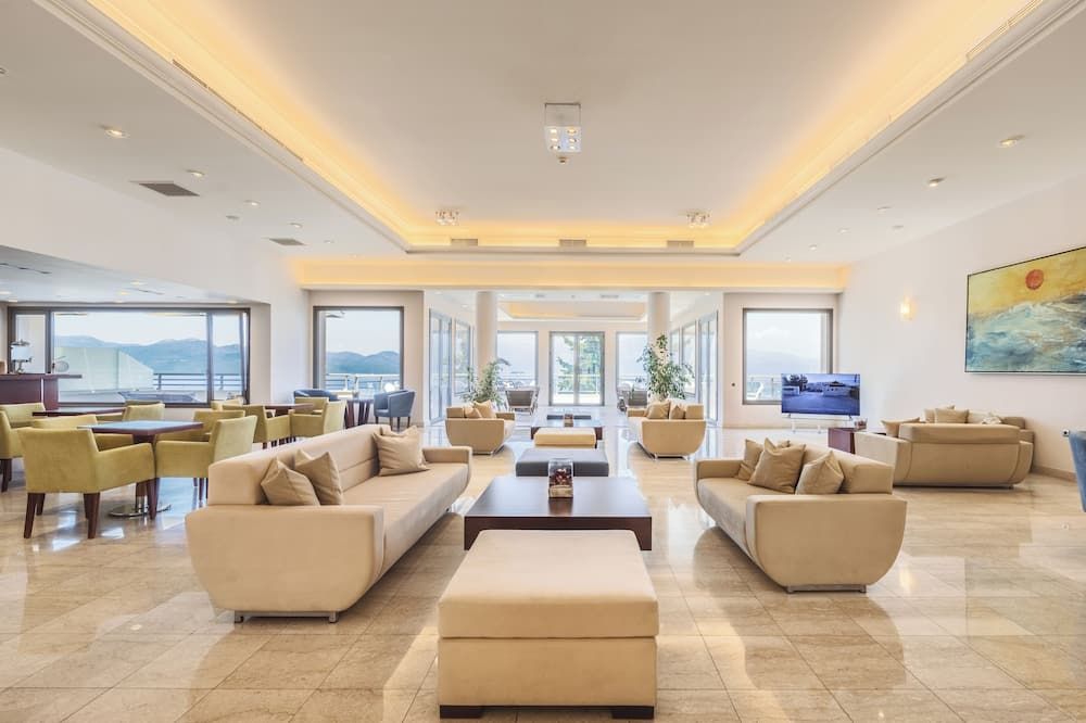 بورتو جاليني سيسايد ريزورت آند سبا