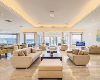 Porto Galini Seaside Resort & Spa - ניקיאנה - טרקלין