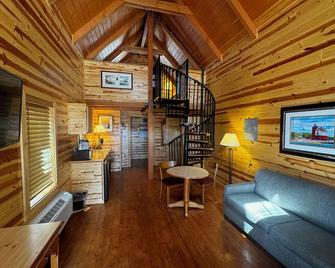 Cabins of Mackinaw - Mackinaw City - Sala de estar