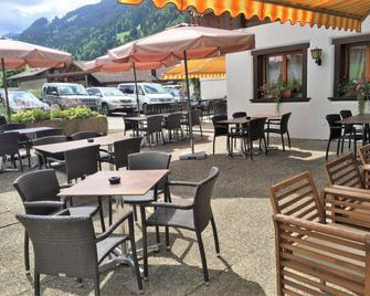 Hotel Alphorn - Gstaad - Terasa