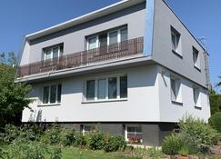 Pension Milada - Zdiby - Building