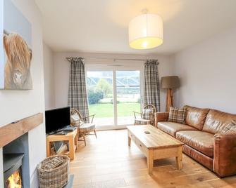 Holly Cottage - Ballachulish - Living room