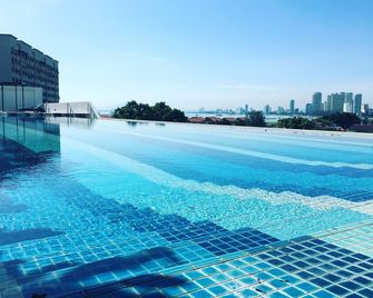 The Landmark by Katana - Tanjung Tokong - Basen